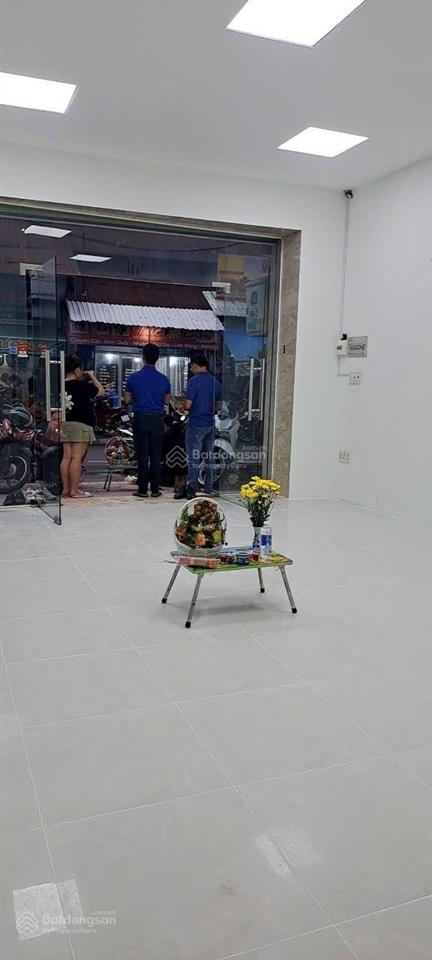 Chính chủ gửi cho thuê nhà góc 2 mặt tiền 1b đề thám, q1, 5x12m, trệt 4 lầu tm, 0908 140 ***