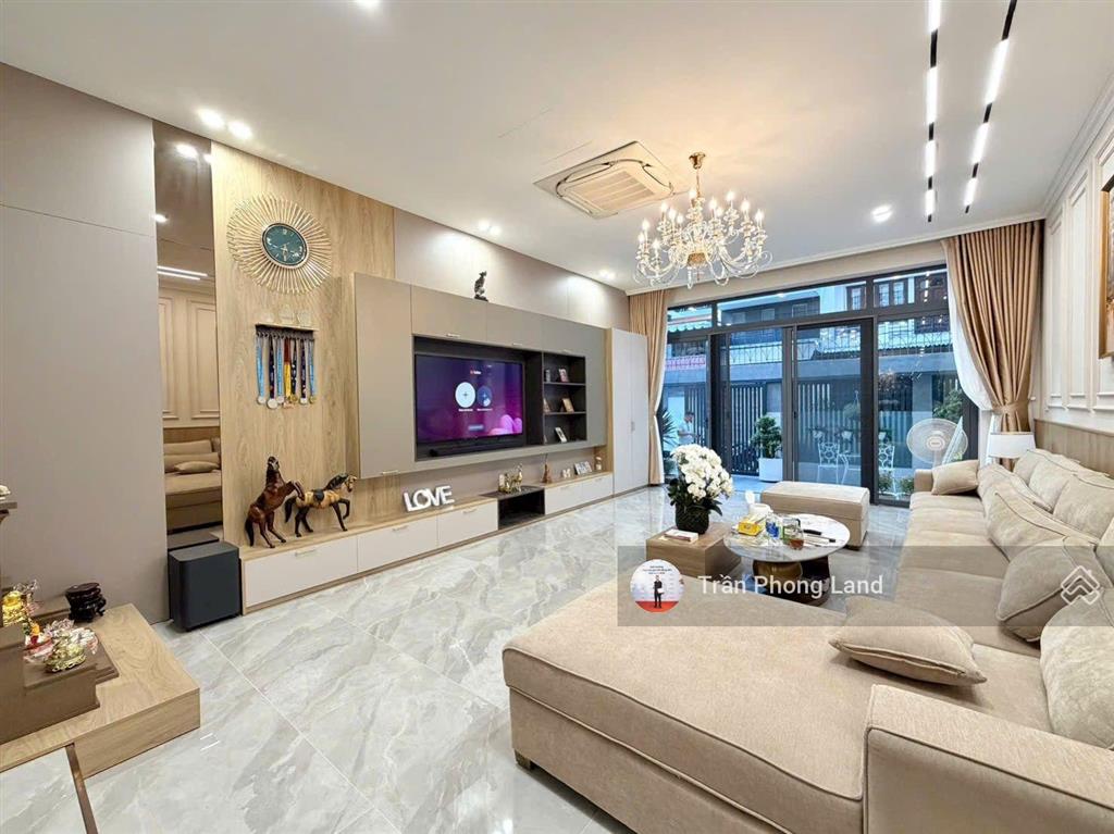Chính chủ gửi bán nhà hẻm xe hơi 101/62 nguyễn chí thanh, p9, q5, 8x19.3m, trệt 3 lầu, 0938 140 ***