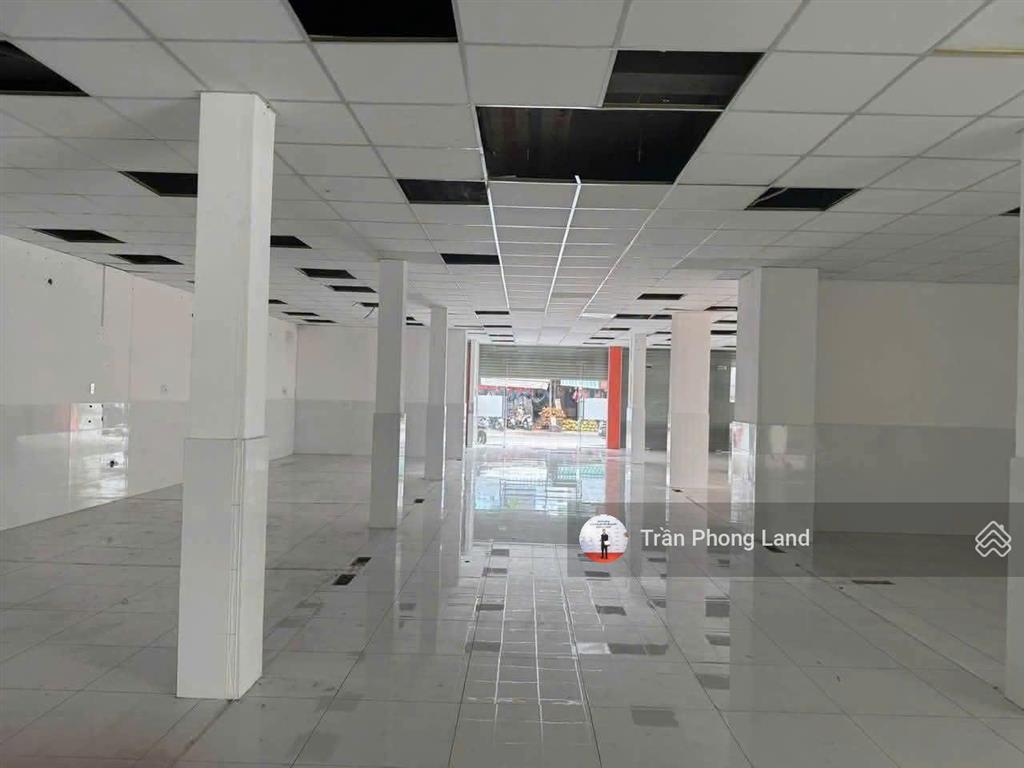 Chính chủ gửi cho thuê nhà mặt tiền 867a nguyễn văn quá, p. đông hưng thuận, q12 0908 140 ***