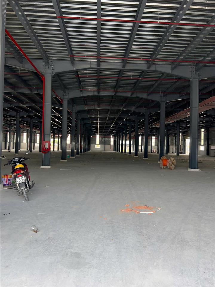 Cho thuê kho xưởng kcn việt nam singapore  tổng khuôn viên 20.000m2  0978 627 ***