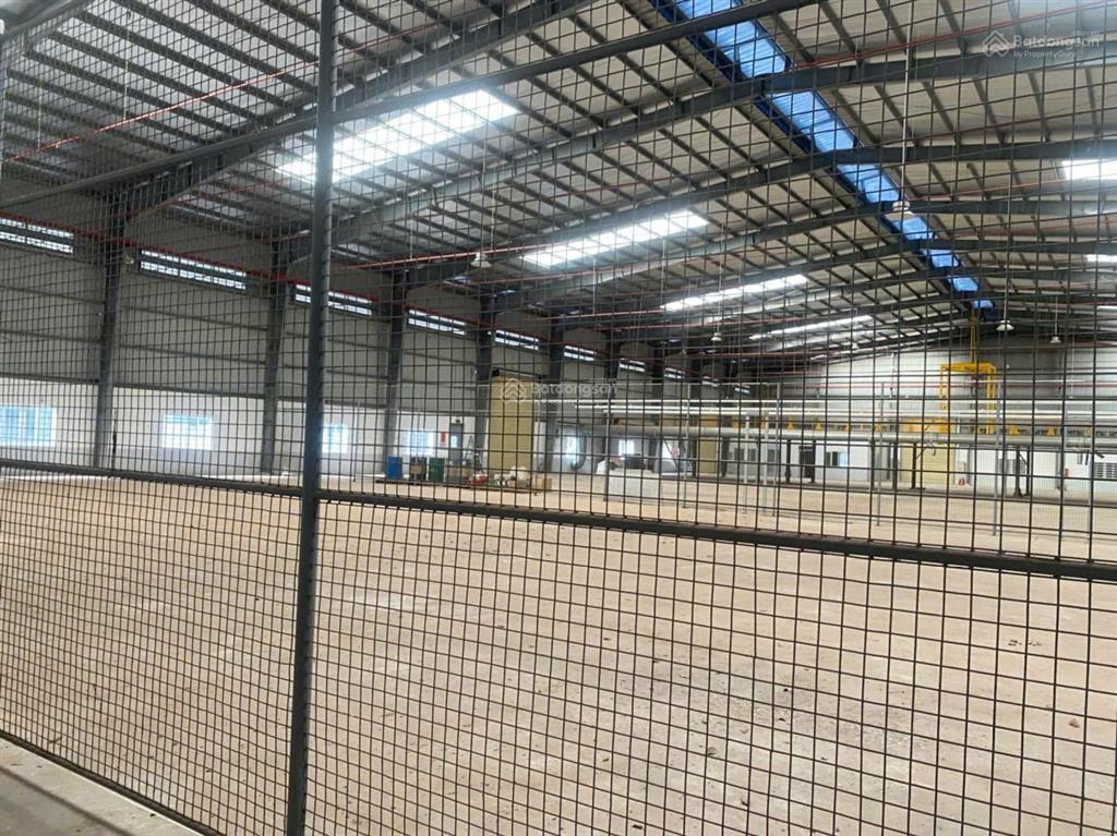 Bán nhà xưởng 7.489,2m2 skc, pccc tự động, giá thương lượng 0978 627 *** mr thái