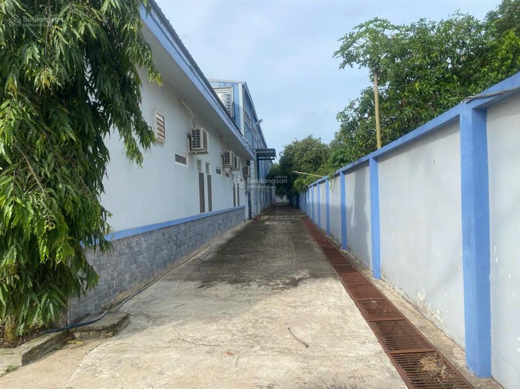 Bán nhà xưởng 7.489,2m2 skc, pccc tự động, giá thương lượng 0978 627 *** mr thái