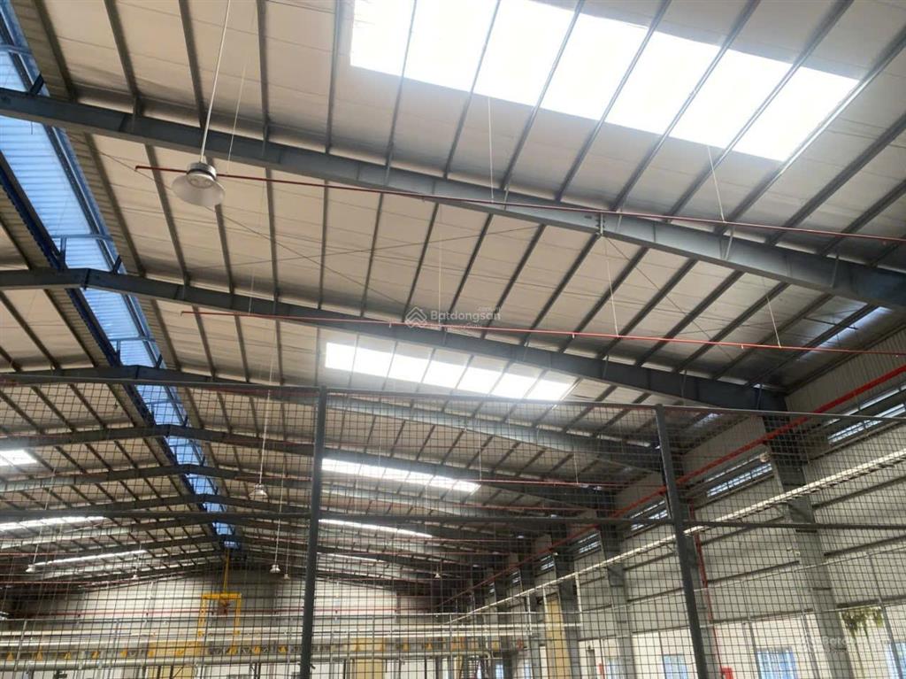 Cho thuê nhà xưởng 7.777m2 khuôn viên 10.000m2, có lầu,  0978 627 ***
