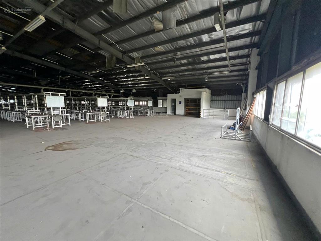 Cho thuê nhà xưởng 7.777m2 khuôn viên 10.000m2, có lầu,  0978 627 ***