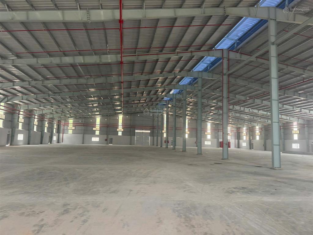 Cần bán khu nhà xưởng mới 100% tổng khuôn viên 9.300m²  mr. thái 0978 627 ***