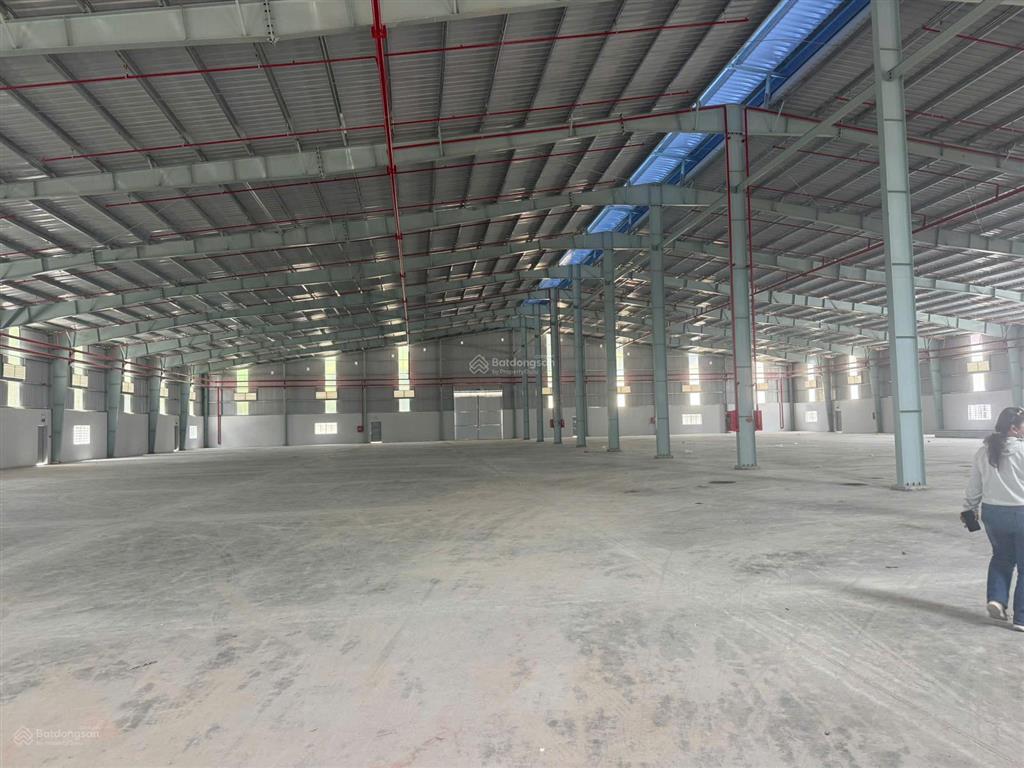 Cần bán khu nhà xưởng mới 100% tổng khuôn viên 9.300m²  mr. thái 0978 627 ***