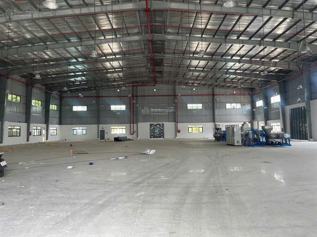 Cần cho thuê khu nhà xưởng mới 100% tổng khuôn viên 9.000  0978 627 ***