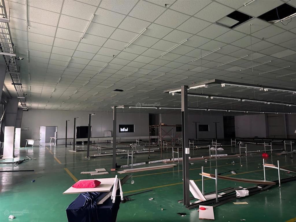 Cho thuê khu nhà xưởng tổng khuôn viên 10.000m2 đặt cọc 6 tháng hợp đồng dài hạn kcn nhơn trạch