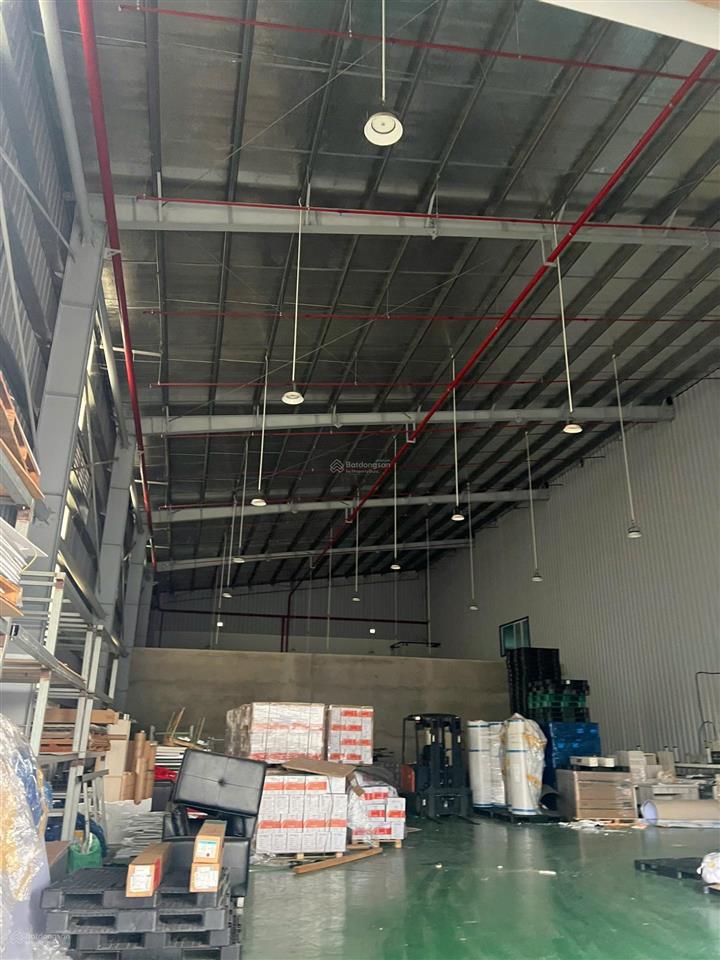 Cho thuê khu nhà xưởng, tổng khuôn viên 9.500m2 tại khu công nghiệp nhơn trạch, đồng nai