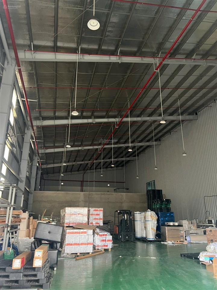 Cho thuê khu nhà xưởng, tổng khuôn viên 9.500m2 tại khu công nghiệp nhơn trạch, đồng nai