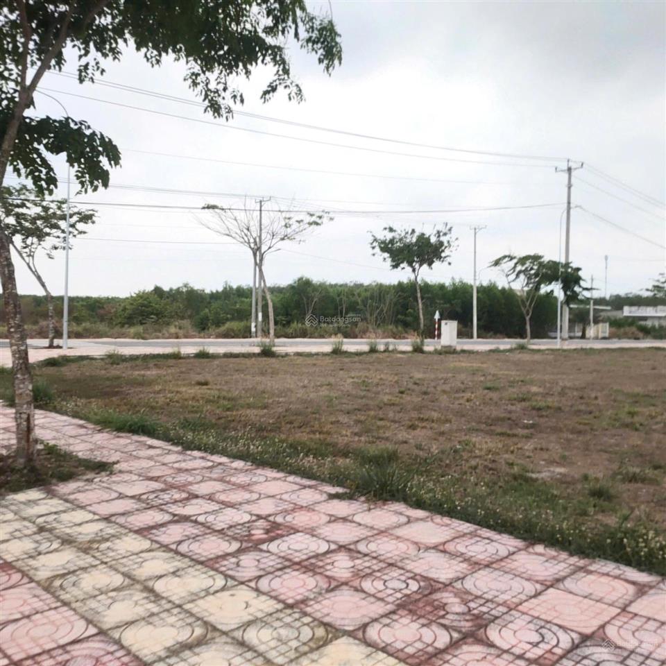 Cho thuê nhà xưởng 5.600m² tại ccn đức linh, bình thuận mr.t 0978 627 ***
