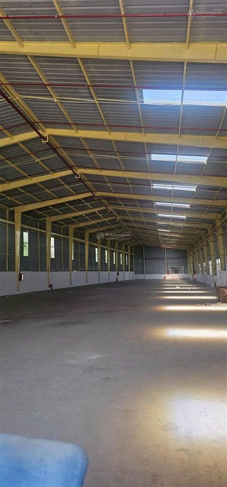 Bán gấp kho xưởng chính chủ 2500m² hệ thống pccc tự động đường container