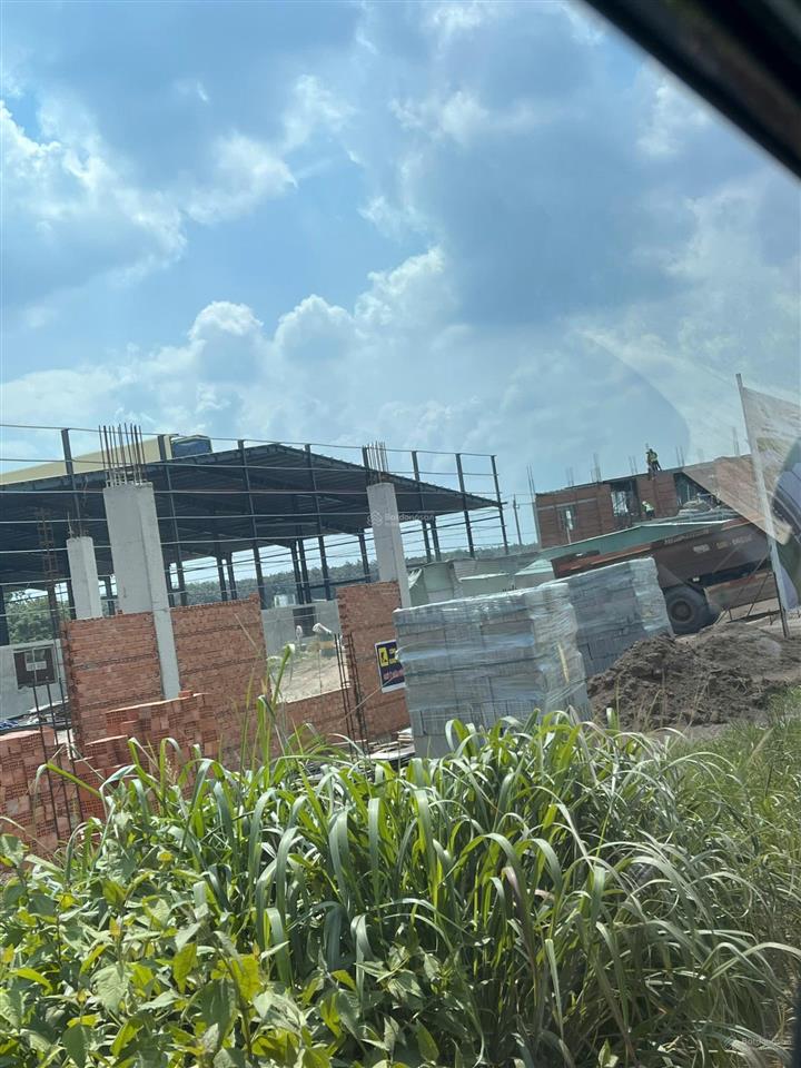 Cần bán nhà xưởng đang xây dựng tại đất đỏ, bà rịa vũng tàu