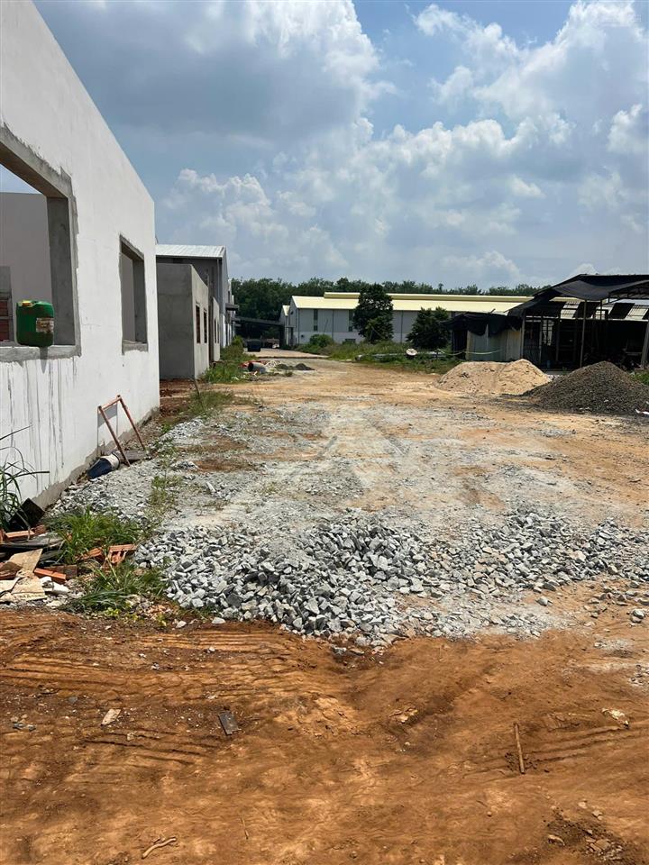 Cần bán nhà xưởng quy mô lớn tại đồng nai, diện tích 10.000m2. mr. thái 0978 627 ***