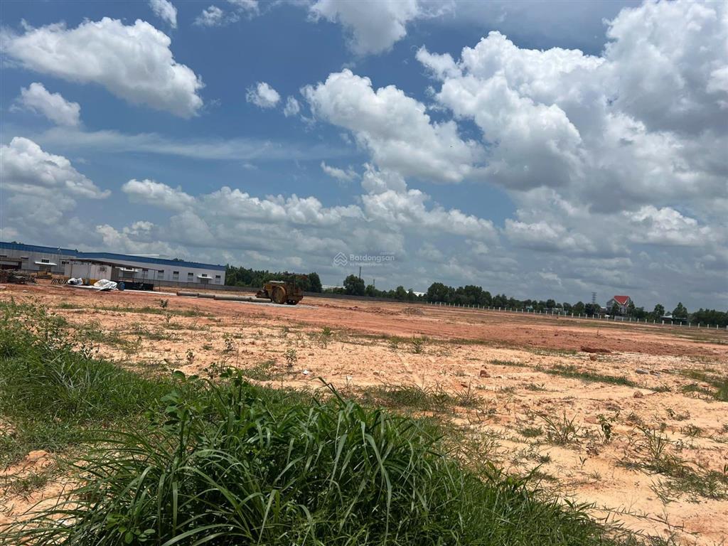 Bán đất skc 10.000m2 kcn long thành, đồng nai giá chỉ 120 usd/m2