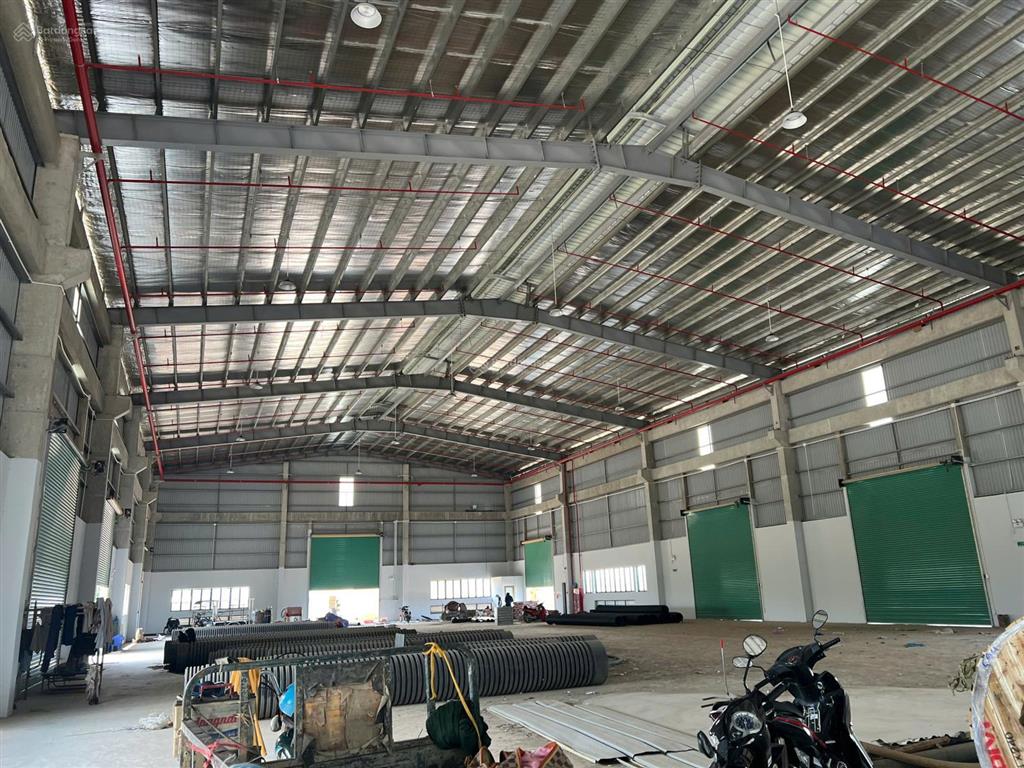 Chuyển nhượng xưởng mới kcn việt hương 2 khuôn viên 8.000m2, xưởng 4.000m2, giá 48 tỷ