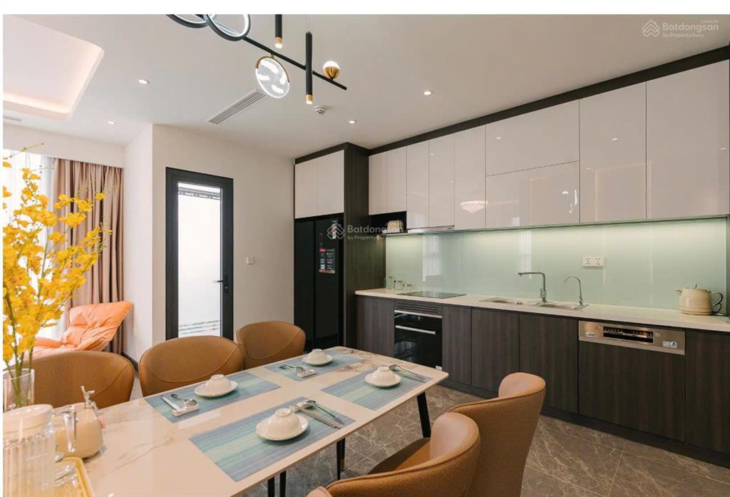 Giá chuẩn  sẵn sổ hồng, bán căn hộ 77m, 2pn tại the terra 83 hào nam, full đồ cao cấp