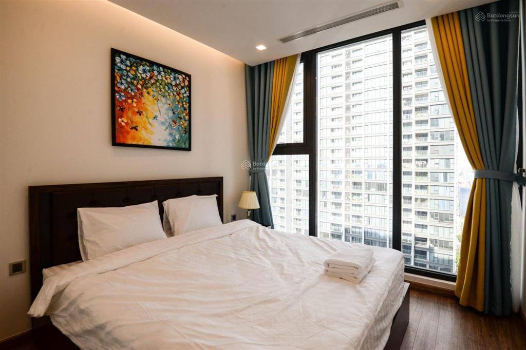 Cho thuê căn góc 219 trung kính, 75m, 2 phòng ngủ, 2wc đủ đồ vào ở ngay,  0911 400 ***