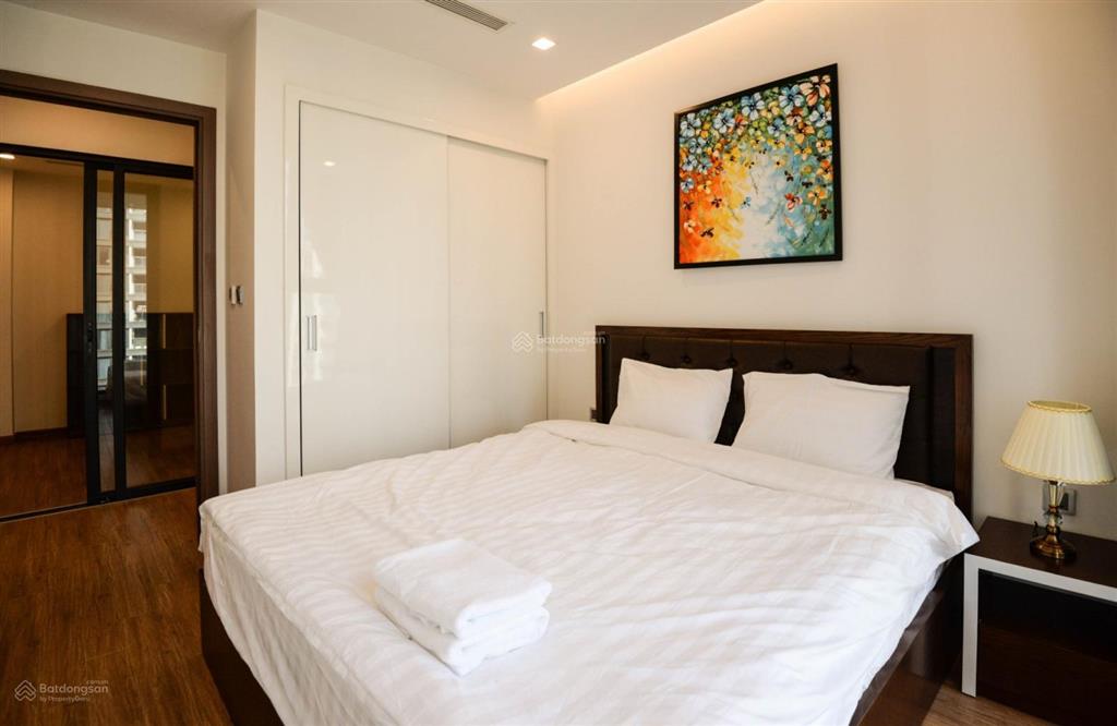 Cho thuê căn góc 219 trung kính, 75m, 2 phòng ngủ, 2wc đủ đồ vào ở ngay,  0911 400 ***