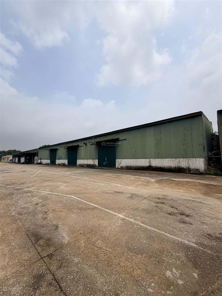 Giá tốt  cho thuê kho xưởng long biên, cách aeon 1km, dt 800m2, giá chỉ 140k/m2