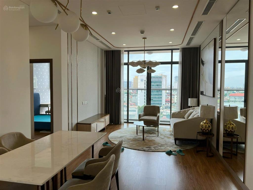 Cho thuê căn hộ 2 phòng ngủ, full đồ cao cấp tại brg 16 láng hạ, vào ở ngay