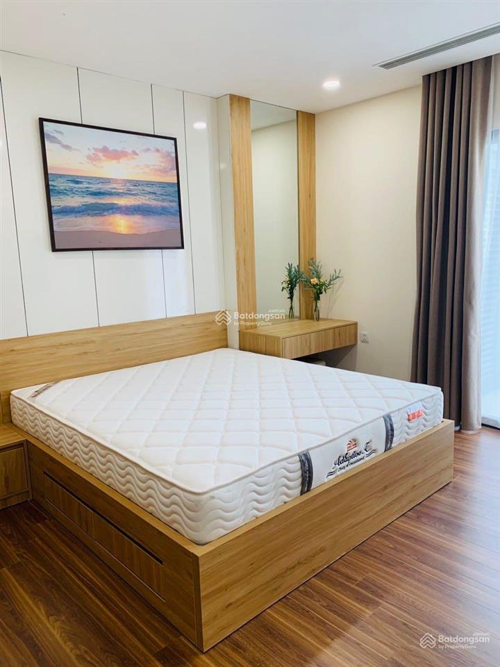 Hot  cho thuê căn hộ 85m, 2 ngủ full đồ tại 165 thái hà  sông hồng park view
