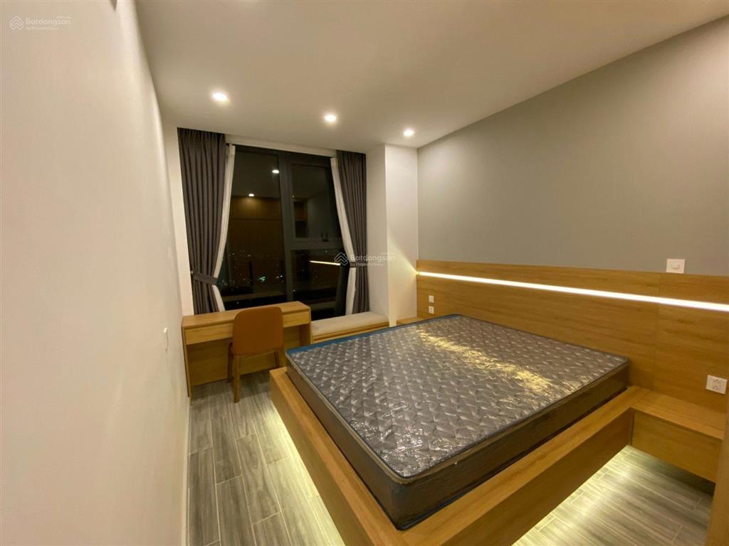 Hiếm  cho thuê căn 98m2, 2 phòng ngủ full đồ tại hà đô park view, vào ngay