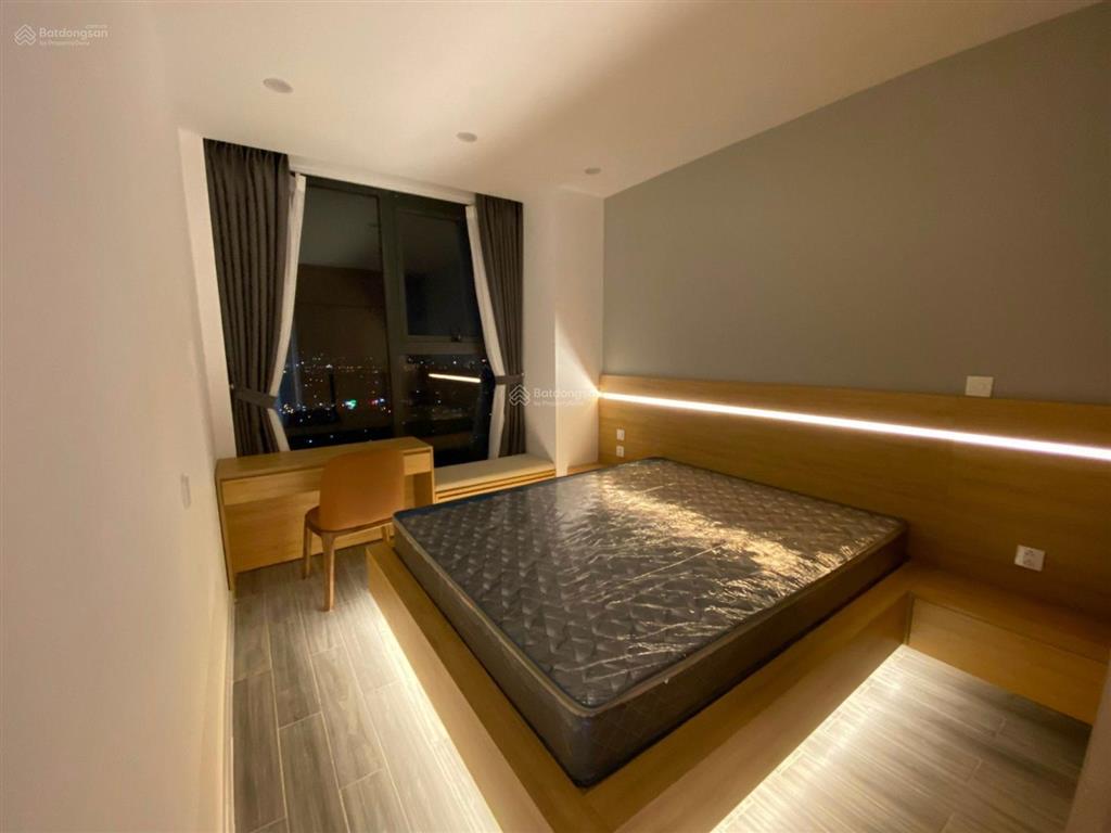 Hiếm  cho thuê căn 98m2, 2 phòng ngủ full đồ tại hà đô park view, vào ngay