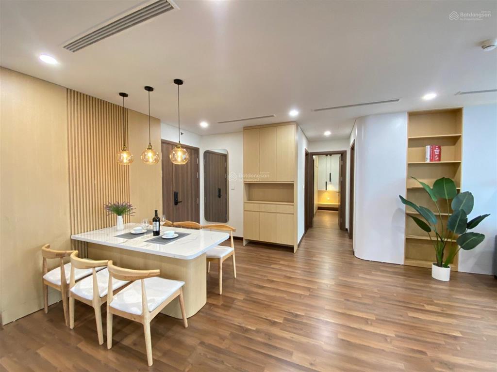 Cho thuê căn hộ goldseason 47 nguyễn tuân, 3 phòng ngủ, full đồ giá 16tr, vào ở ngay