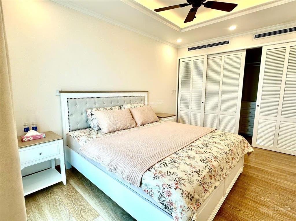 Cho thuê căn hộ 29t1 hoàng đạo thúy, 155m, 3 pn đủ đồ giá thuê 20 tr/th, vào ở ngay