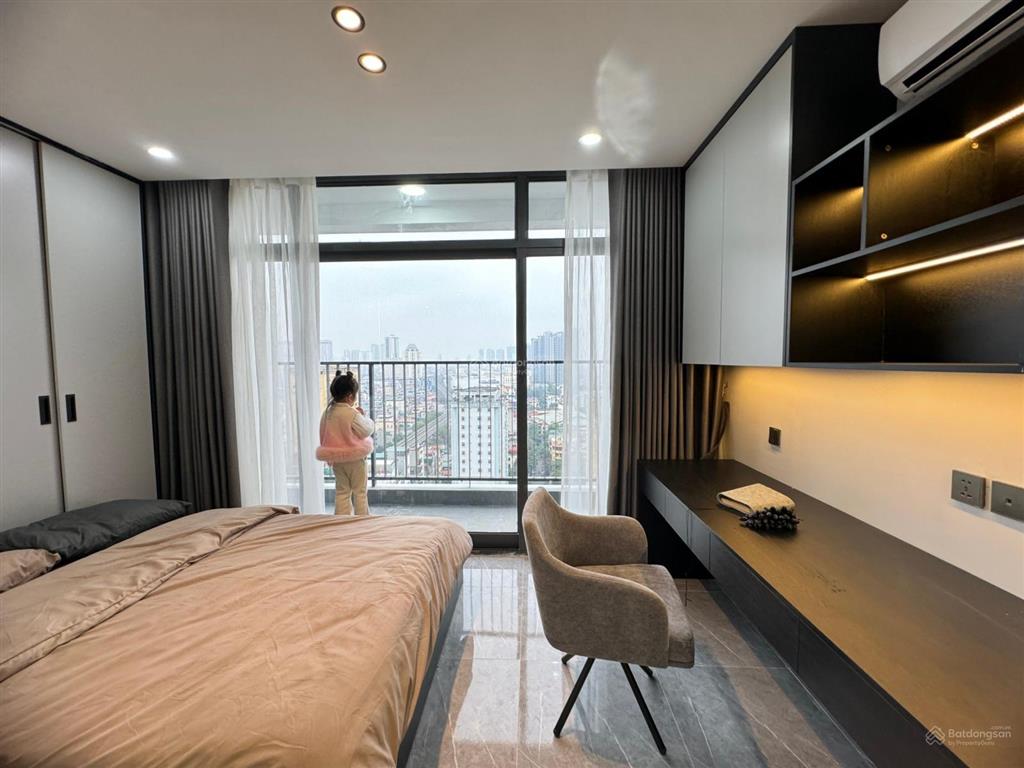 Cho thuê tại ecolife tố hữu, căn 3 phòng ngủ đủ đồ giá 15 tr/th.  0911 400 ***