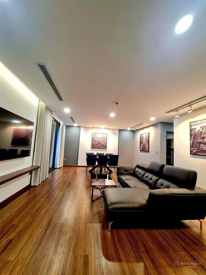 Chính chủ cho thuê căn hộ ngọc khánh plaza, 2 phòng ngủ đủ đồ 18 tr/th, view đẹp