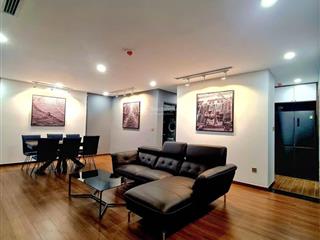 Chính chủ cho thuê căn hộ ngọc khánh plaza, 2 phòng ngủ đủ đồ 18 tr/th, view đẹp