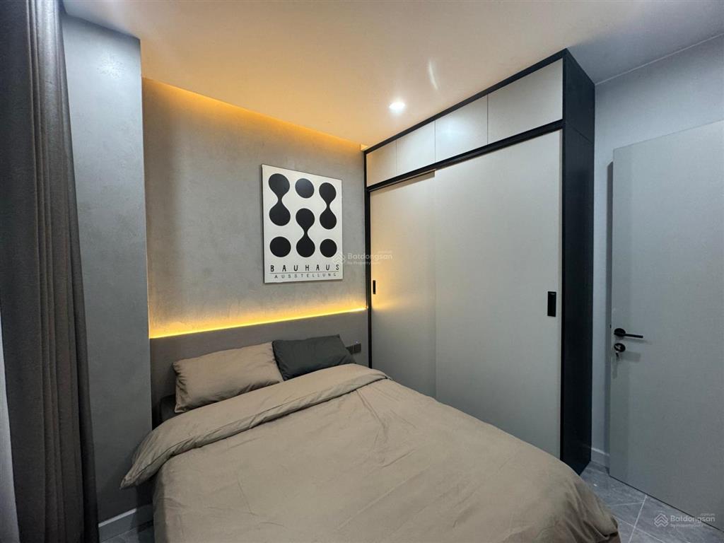 Cho thuê tại ecolife tố hữu, căn 3 phòng ngủ đủ đồ giá 15 tr/th.  0911 400 ***