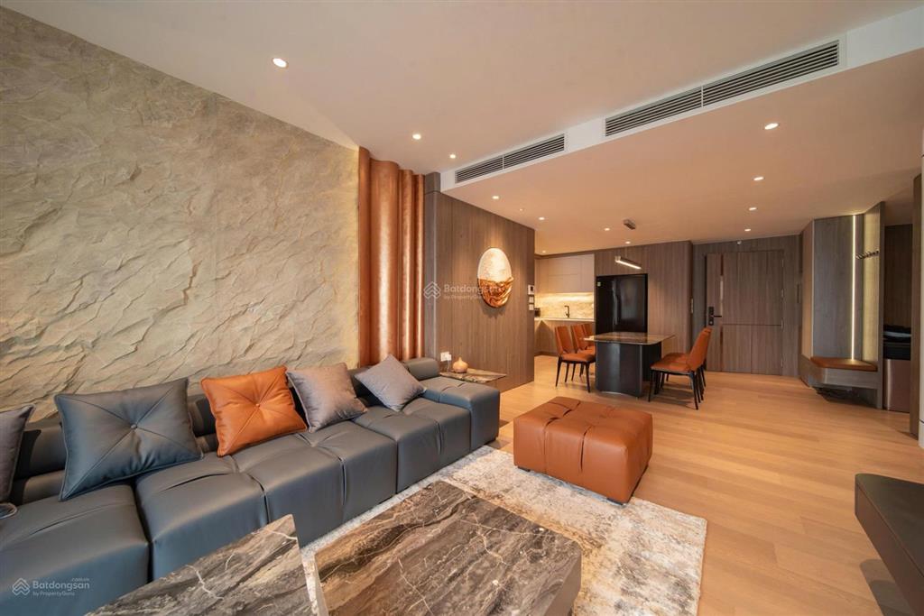 Cho thuê căn hộ hong kong tower  243a đê la thành, 3pn, full đồ, giá 20 tr/tháng