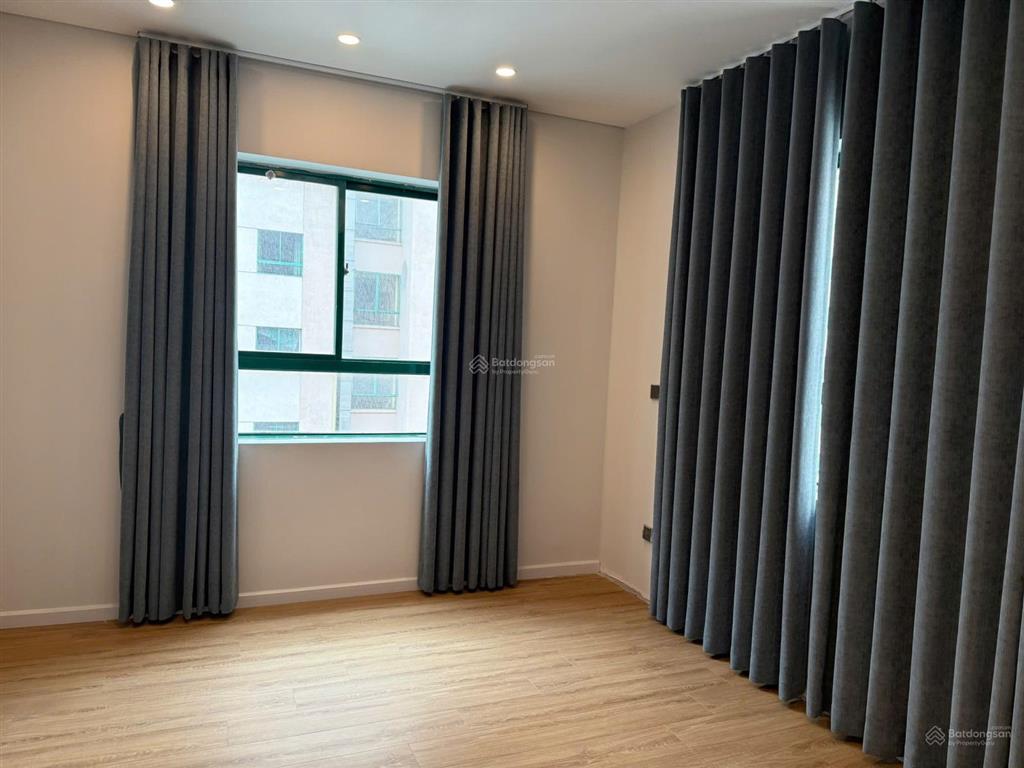 Cho thuê căn hộ 24t hoàng đạo thúy, trung hòa nhân chính, 120m, 2 phòng ngủ đủ đồ giá 14 tr/th