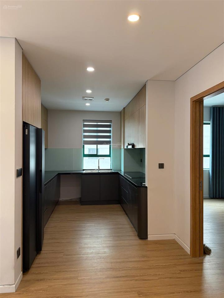 Cho thuê căn hộ 24t hoàng đạo thúy, trung hòa nhân chính, 120m, 2 phòng ngủ đủ đồ giá 14 tr/th