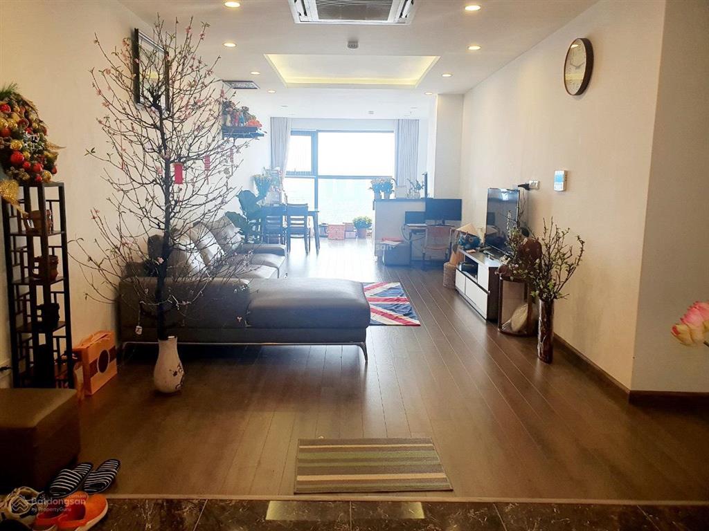 Cho thuê căn hộ fafilm  vnt tower 19 nguyễn trãi, 3 phòng ngủ full đồ giá 15 tr/th