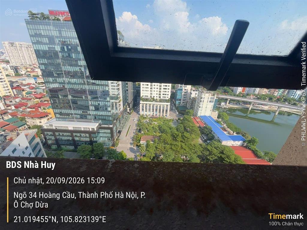 Cho thuê căn hộ tân hoàng minh 36 hoàng cầu, 140m2, 3 phòng ngủ, view hồ,  0911 400 ***