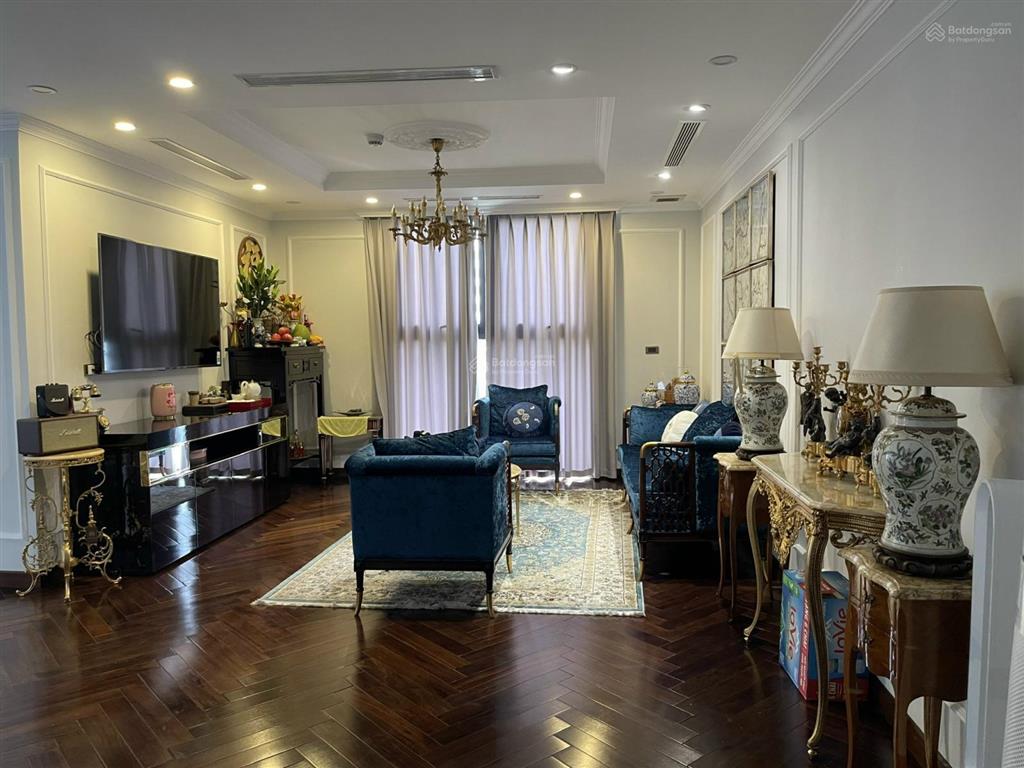 Cho thuê căn hộ tân hoàng minh 36 hoàng cầu, 23 phòng ngủ, view hồ, có slot xe,  0911 400 ***
