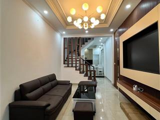 Hàng hiếm tại cầu giấy, 12,9 tỷ, 51m2, nhà riêng 4pn, 3wc