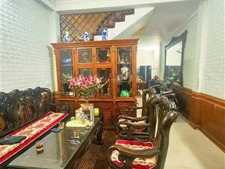 Bán nhà riêng tại phố mai dịch, 16 tỷ, 56m2, 7pn, 4wc, chính chủ giá siêu hời