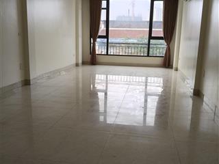 Cho thuê văn phòng tại doãn kế thiện, tầng 6, thang máy,8 triệu, 70m2, 6 tầng, mặt tiền 5m