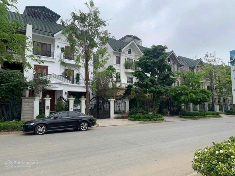 Nhà riêng đẹp, lô góc,nhiều tiện ích tại trần thái tông, giá siêu hời 128 tỷ, 244m2