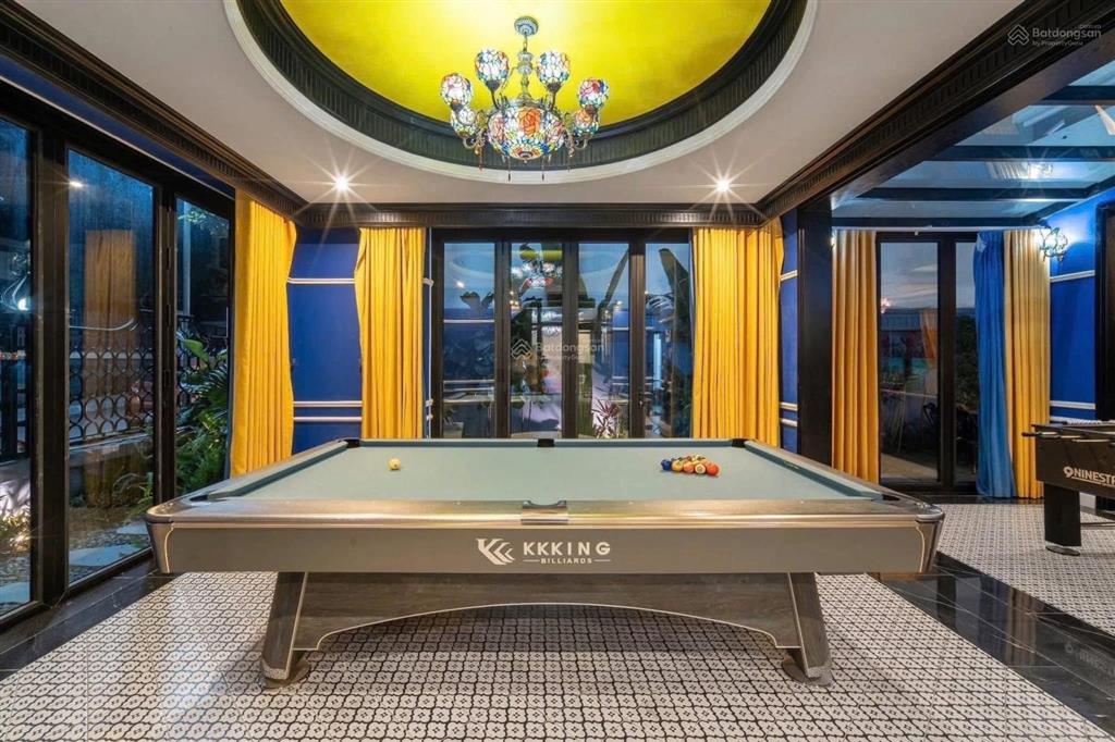 Bán gấp khách sạn tại phường tuần châu, 189 tỷ vnd, 2399 m2. 100 phòng dịch vụ. doanh thu tốt
