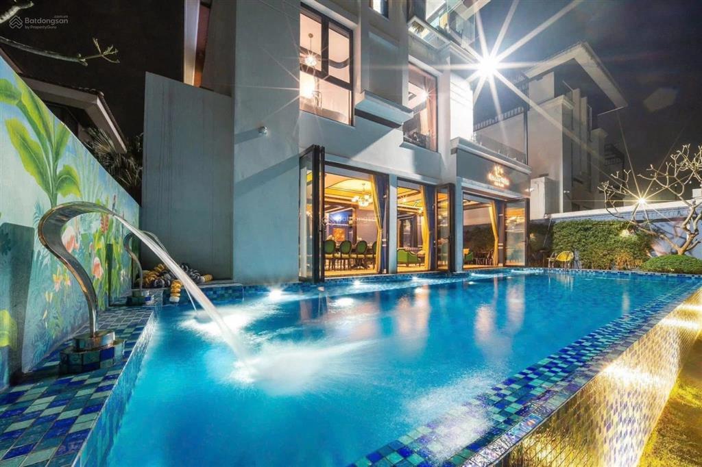 Bán gấp khách sạn tại phường tuần châu, 189 tỷ vnd, 2399 m2. 100 phòng dịch vụ. doanh thu tốt