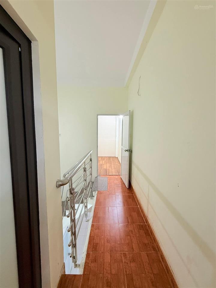 Bấn gấp nr tại cổ nhuế, 38 tỷ, 300m2. mt 7m hậu 14m. ô tô vào nhà. rất cần bán để thanh khoản nhanh