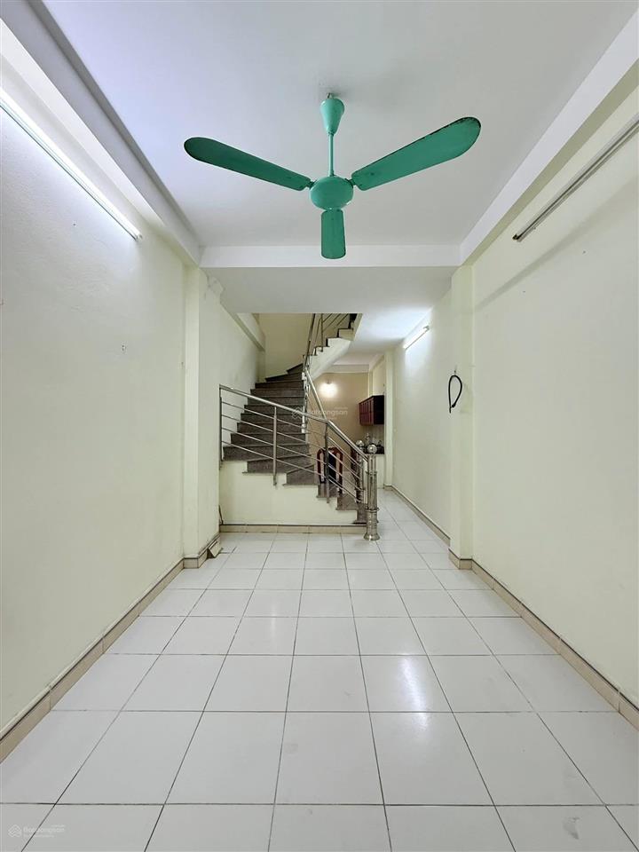 Bấn gấp nr tại cổ nhuế, 38 tỷ, 300m2. mt 7m hậu 14m. ô tô vào nhà. rất cần bán để thanh khoản nhanh