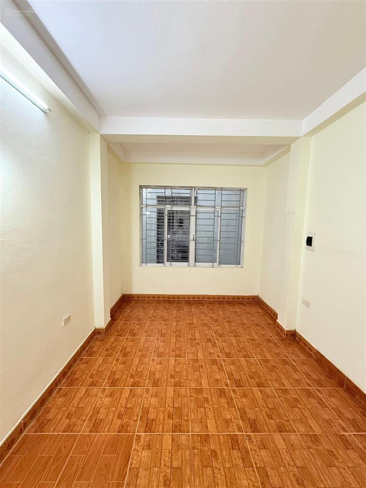 Bấn gấp nr tại cổ nhuế, 38 tỷ, 300m2. mt 7m hậu 14m. ô tô vào nhà. rất cần bán để thanh khoản nhanh