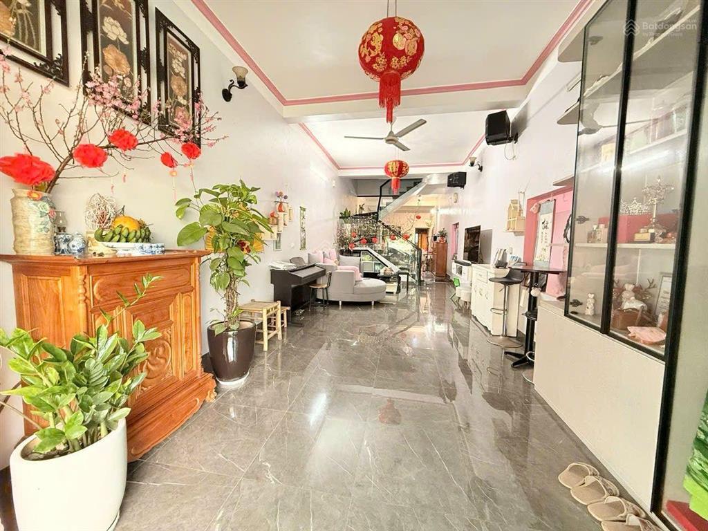 Bán nhà riêng tại thị trấn thanh sơn, 3 tỷ, 71m2, 4pn, 3wc, giá cực chất